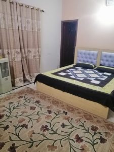 3 bed dd 1st floor portion in gulshan-e-iqbal 13d2 photo